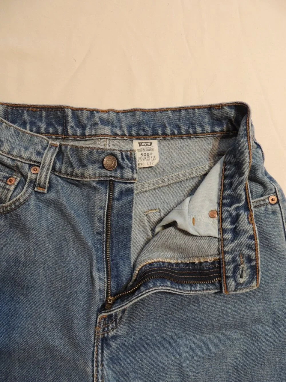 Levi 505 Jens Vintage 90s Men 30x32 Pockets Outdoor Party Denim Blue Jeans